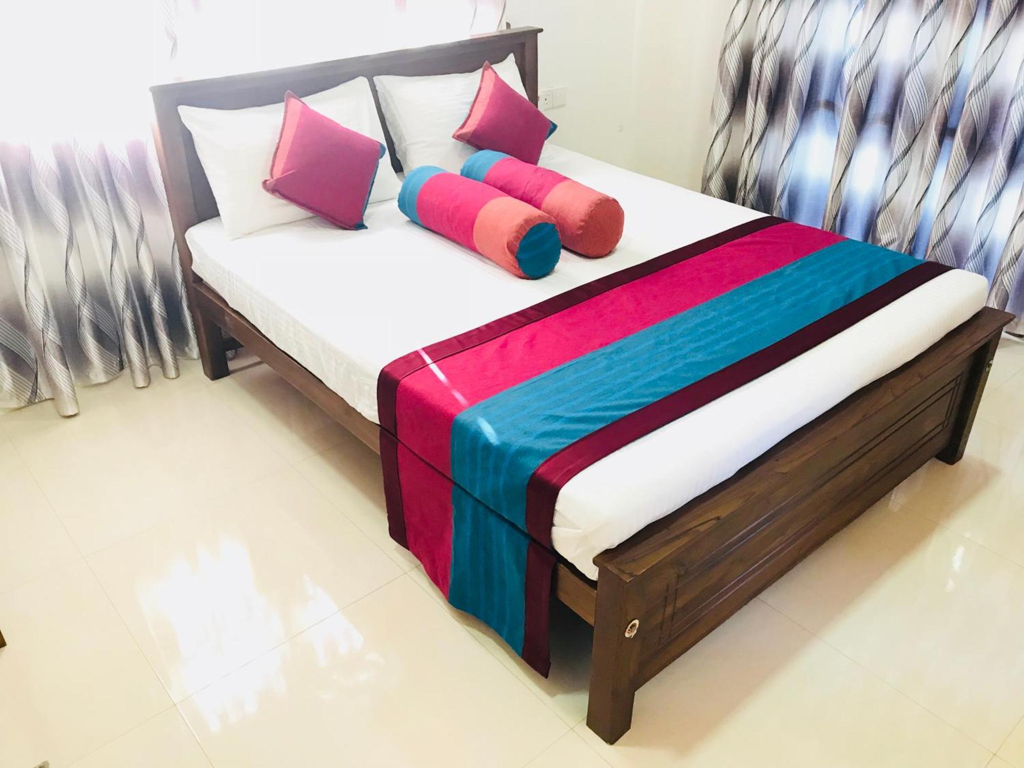 Golden Residence Anuradhapura Ruang foto